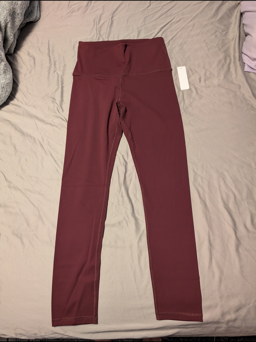 High-Rise Women's Leggings in Burgundy